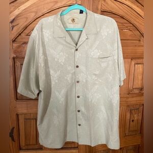 2/10.00 Eagle Dry Goods Pale Green Silk Short Sleeve Shirt L